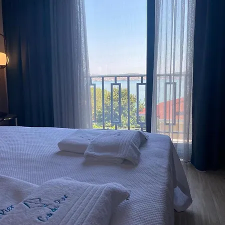 Cunda Pier Bed & Breakfast *