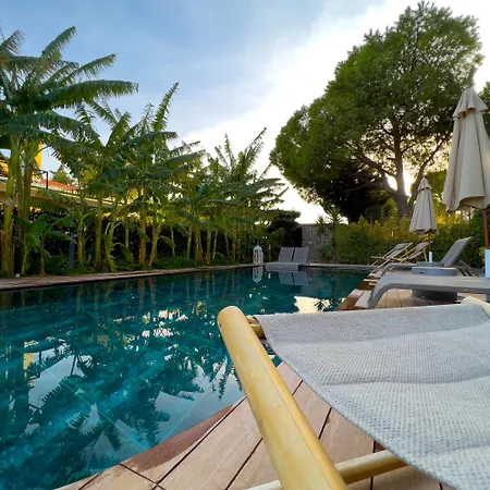 Bed & Breakfast Cunda Pier *