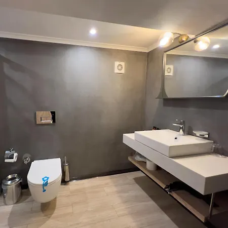 Bed & Breakfast Cunda Pier *