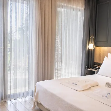Cunda Pier Bed & Breakfast *