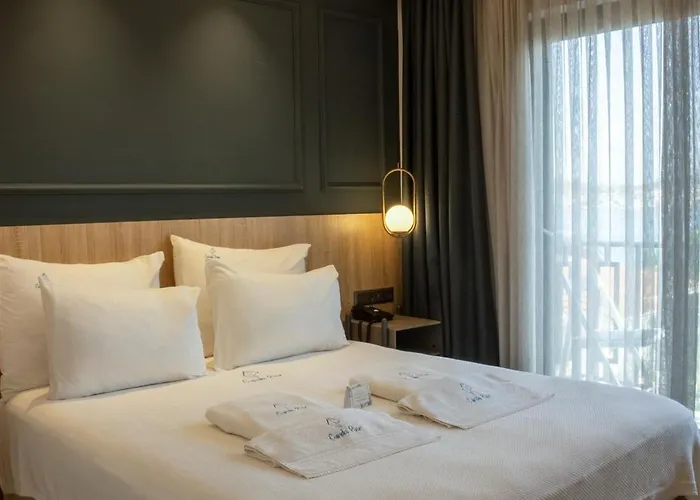 Oda ve Kahvaltı Cunda Pıer